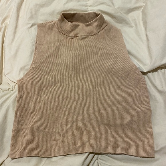 Cropped Top - Picture 4 of 4